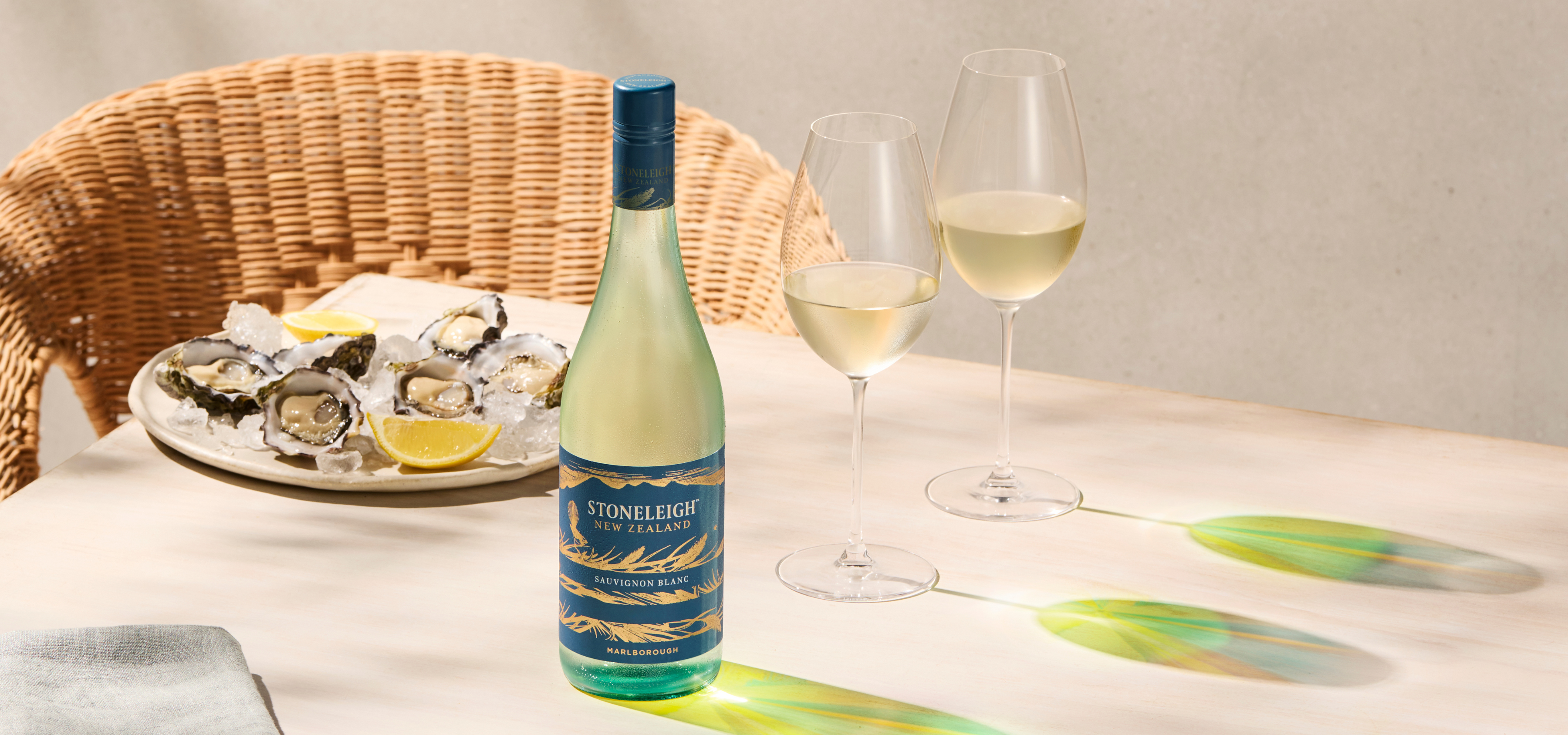 Stoneleigh Sauvignon Blanc Lifestyle Desktop (3)